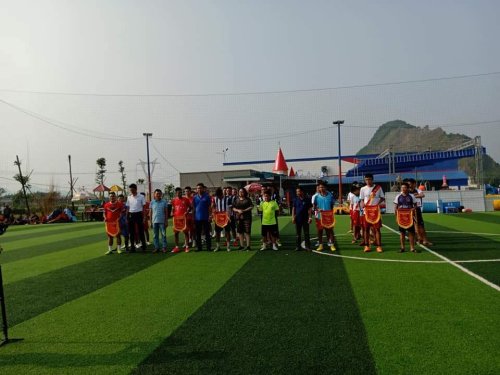 giai da bong tre tho xương 2.jpg